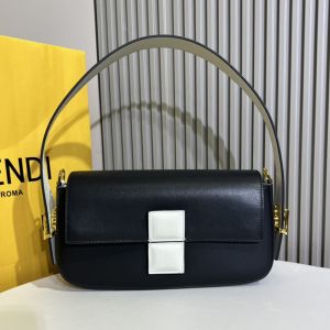 Fendi Baguette Twist Bag In Nappa Leather Black